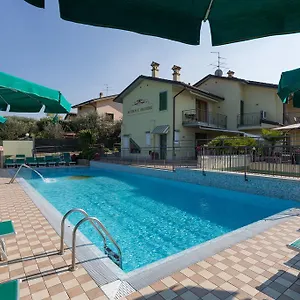 https://residenza-orchidee.hotelinveneto.com